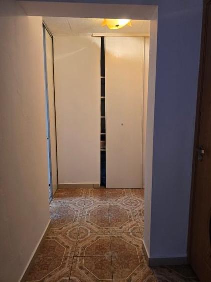 Apartament de vânzare, 2 camere, decomandat, cu vedere panoramică. - 2