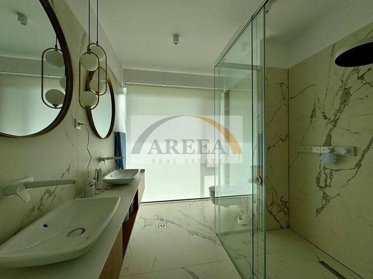 Vila lux de vanzare in cel mai dorit complex din Erou Iancu Nicolae-locatie rara - 30