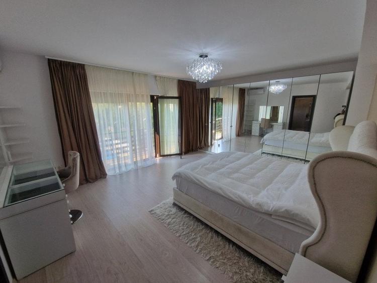 Vila amplasata pe malul lacului - 12