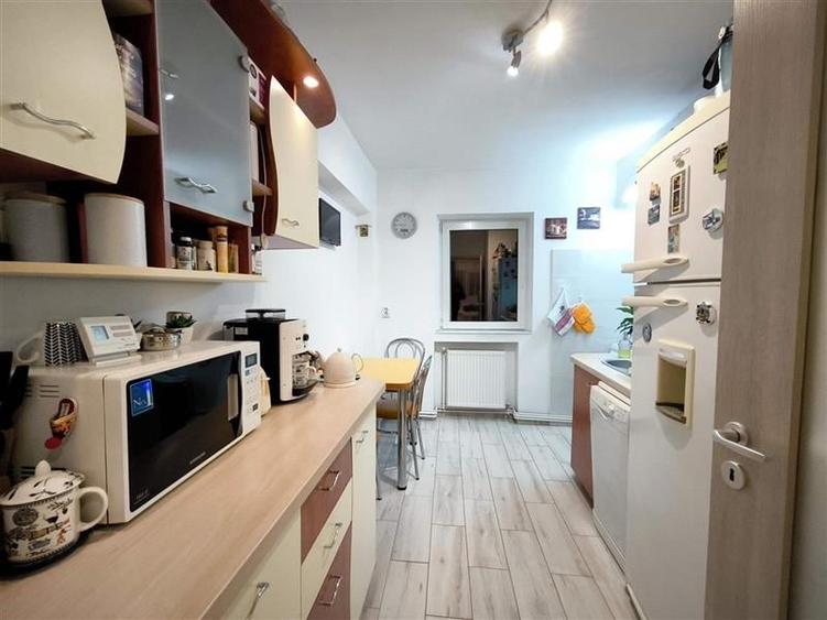 Apartament 4 camere decomandat etaj intermediar Astra - 5