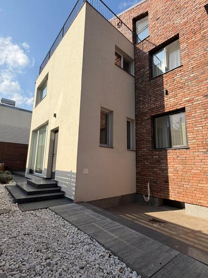 Casa moderna finalizata in 2025 - 2