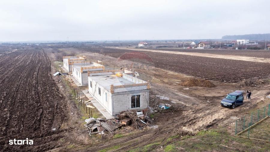 Case noi de vanzare in Sabareni 3 camere, eficienta si confort modern - 15
