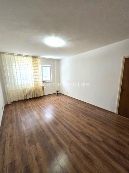 3 camere, parter inalt, anvelopat, metrou Lujerului, Virtutii, semistradal