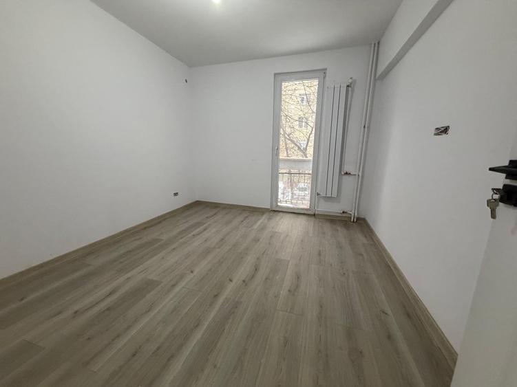 Titan 4 minute metrou - 6