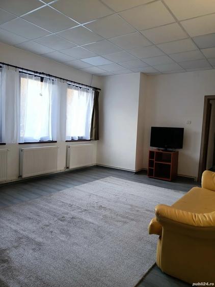 Inchiriere 3 camere la casa, 100 mp, terasa, beci, curte, 5 km de Brasov - 1