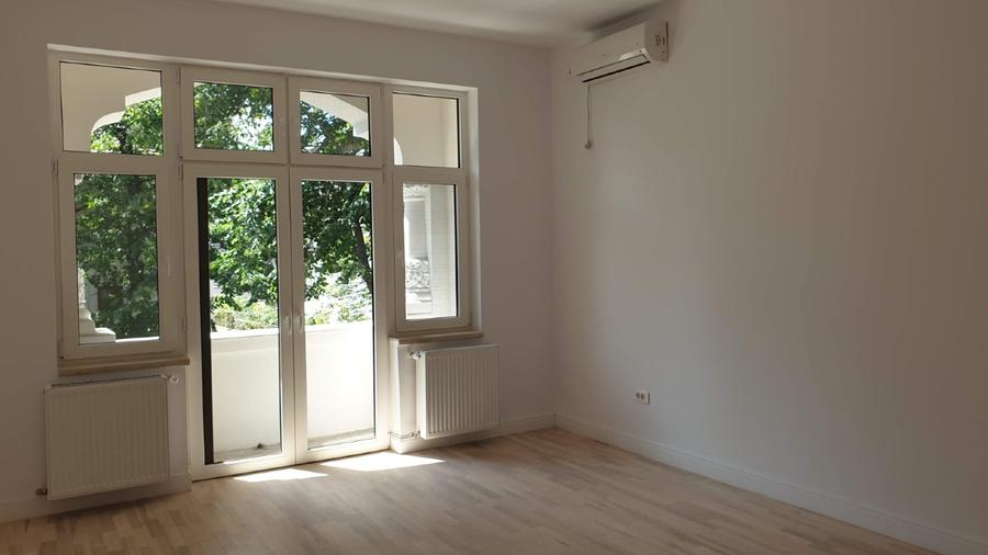 Spațiu de birouri | 260 mp | Etaj + Mansardă + Demisol în Vilă Interbelică - 2