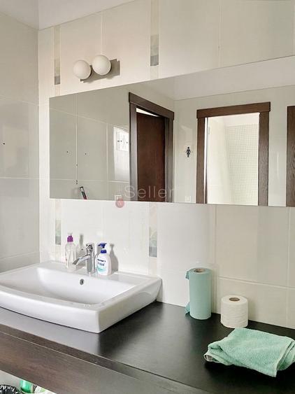 Central - Suprafata Generoasa - 12