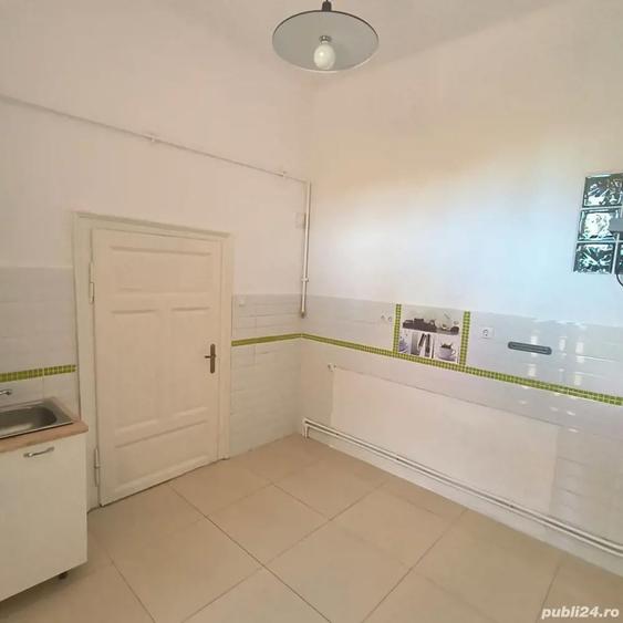 Vand apartament 2 camere la curte - 6