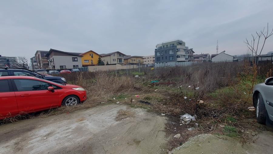 1 Decembrie, Drum Gura Putnei - 10