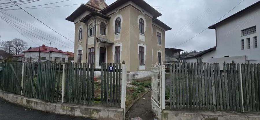 Casa/Vila 6 Camere | Zona Primariei | Targovi?te | P+1 | 218 mp | 320.000 - 7