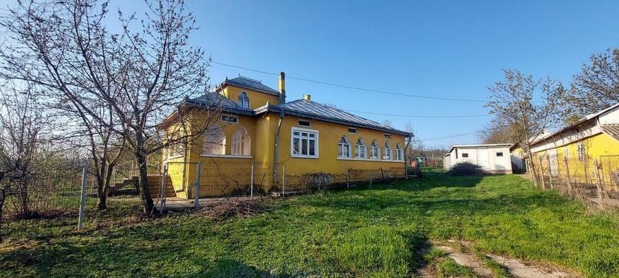 Gospodarie si livada 10.000 mp - 4