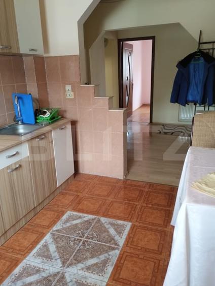 Apartament 4 camere, decomandat, 81 mp, zona Blocuri - 2