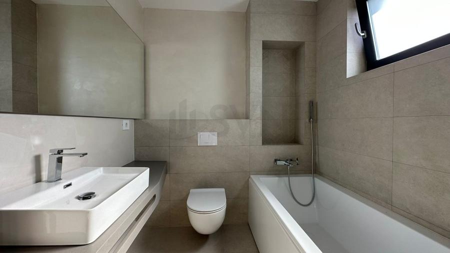 REV2001917 Duplex Deosebit Terasa Circulabila Sisesti - 7