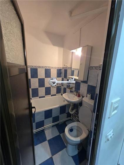 Garsoniera Alexandru etaj 3 - 250Euro - 5