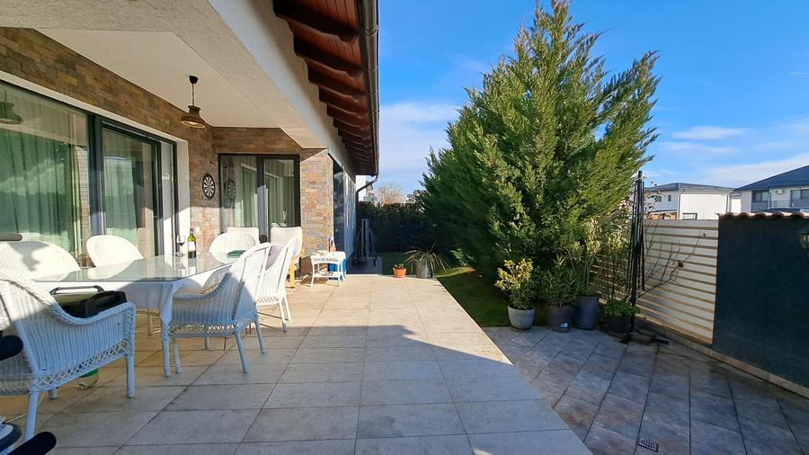 VILA INDIVIDUALA LUX - 52