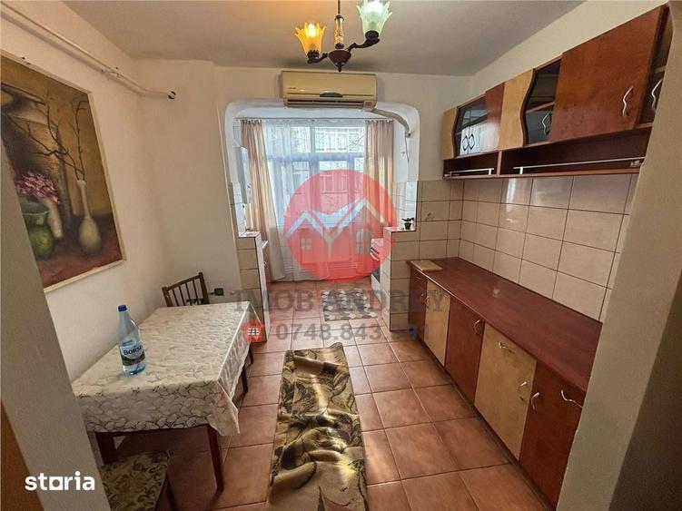 Apartament 2 camere decomandat, Vest, etaj 1, mobilat - 1