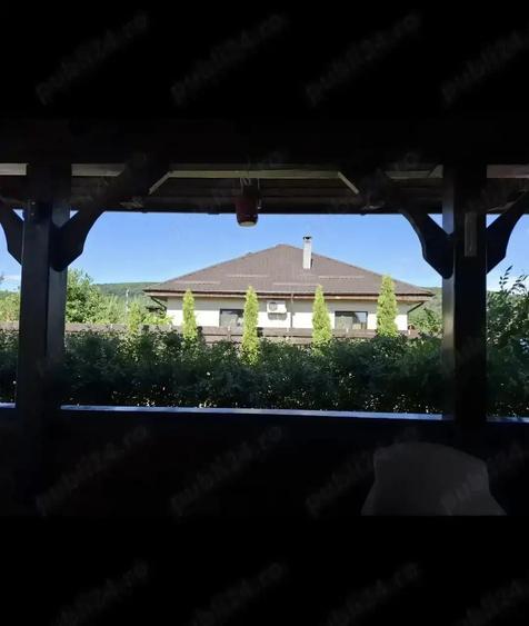 Casa de vanzare la 15 minute de centrul Bacaului - 3