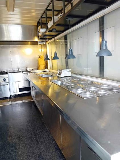 Container Fast Food aflat in Vama Veche - 4