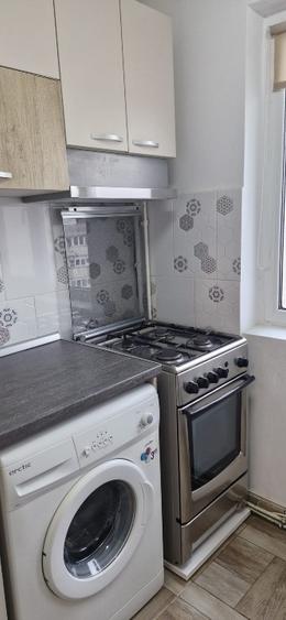 Garsoniera zona Piata Titan - 2