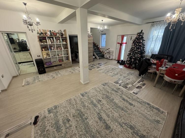 Casa 3 camere cu Mansarda zona Tineretului Ovidiu - 2