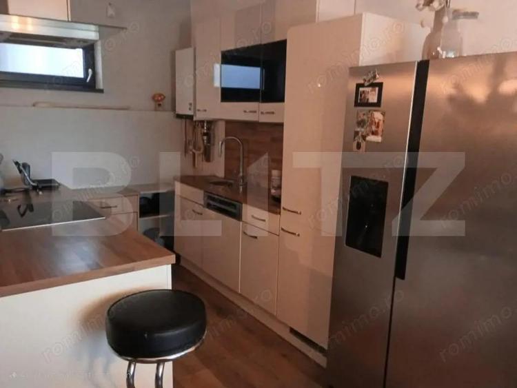 Casa de vanzare, 3 camere, 106 mp + 691 mp teren, zona linistita - 3