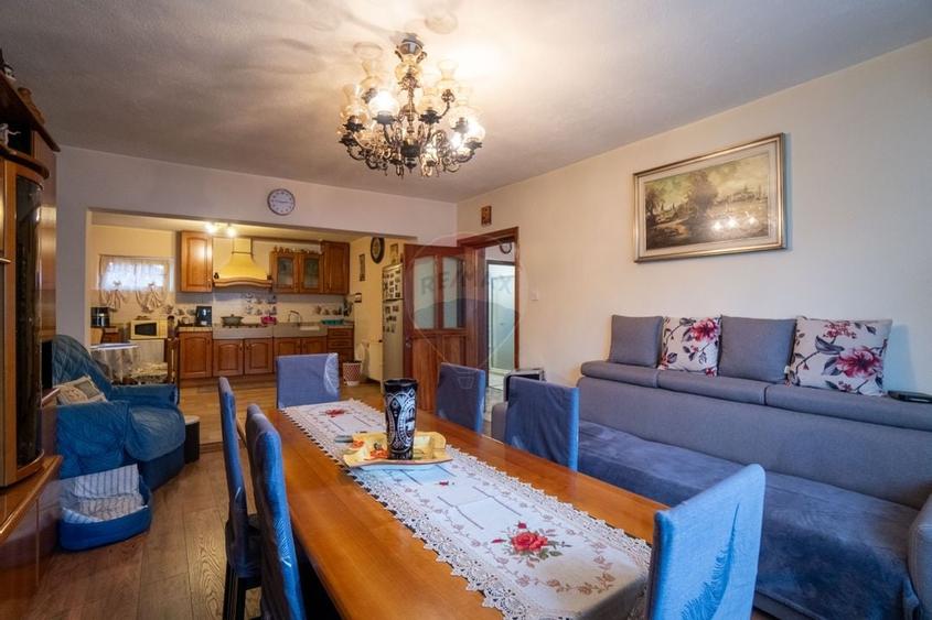 Casa individuala 160 mp, 1.200 mp teren, garaj si spatiu comercial - 6