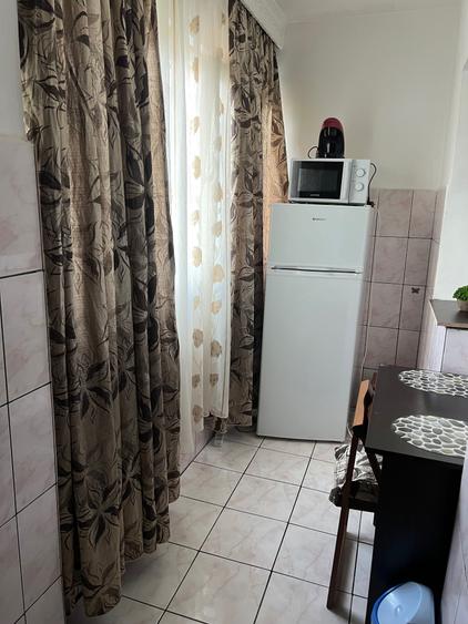 Inchiriez garsoniera - 4