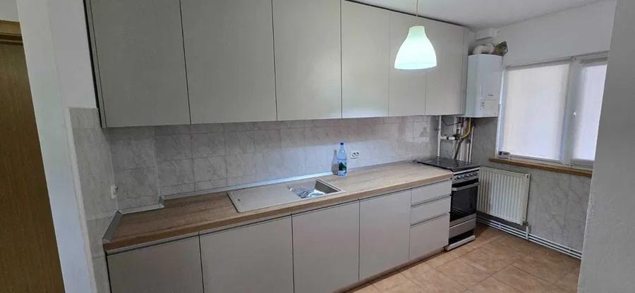Apartament 2 Camere decomandate Zona Spitalului Judetean - 1