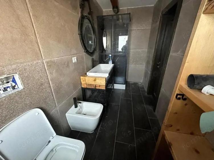 Spatiu comercial (Casa 6 camere) , zona centrala, 235mp, Radauti - 1