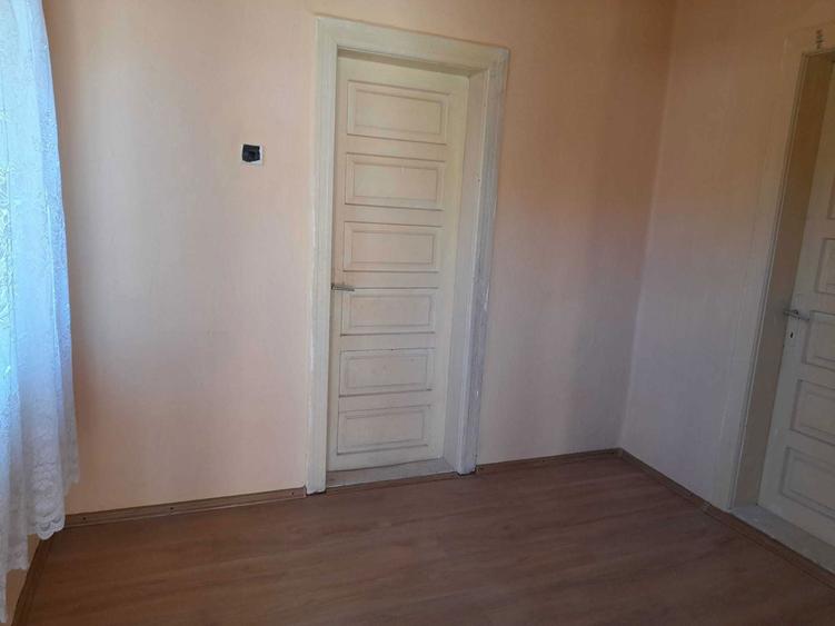 Vand casa in centrul localitatii Avram Iancu - 2