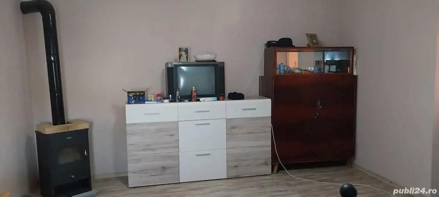 Vand urgent casa in comuna Seleu?.Pret.80000 euro Negociabil - 9