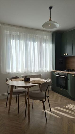 Proprietar, vand apartament 2 camere - 5