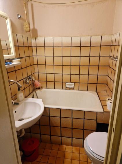 Apartament de vanzare cu 3 camere zona Gradiste - 2