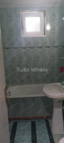 Vand apartament 2 camere. Vand apartament 2 camere.
