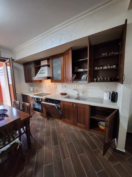 Apartament 3 camere 2 bai intrare Mamaia pe partea cu marea Mobilat utilat Lux