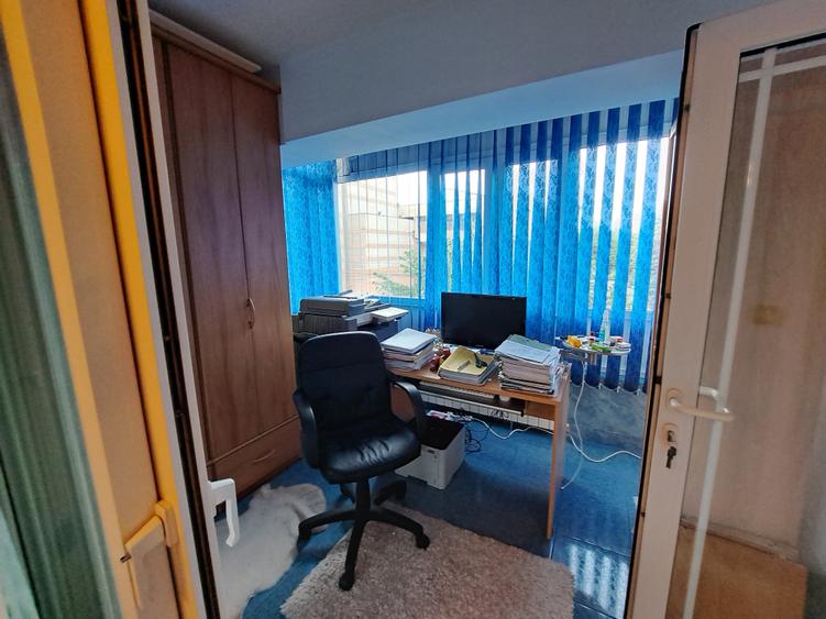 Ultracentral Târgoviște,  vânzare apartament 4camere/2balcoane - 20