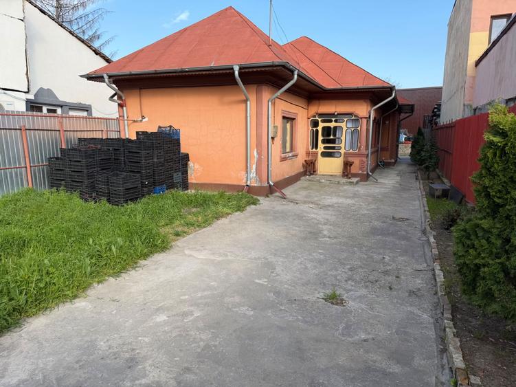 Ofer casa spre inchiriere - 2