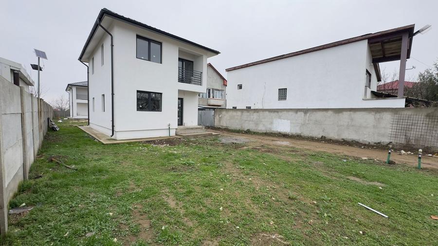 CASA INDIVIDUALA GLINA, INCALZIRE PARDOSEALA, TEREN 325 MP, COMIS 0% - 1