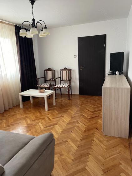 Inchiriez apartament 3 camere Circumvala?iunii - 4