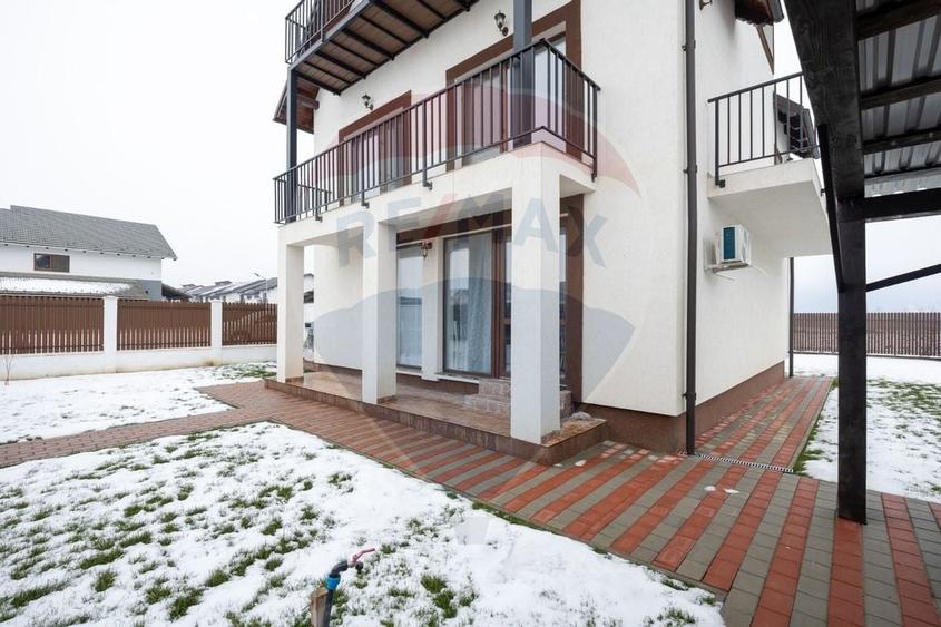 Casa cu 9 camere, teren 501 mp,  Harman! - 38