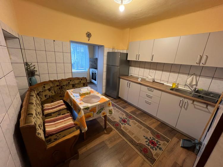 rtament 2 camere decomandat la casă – Zonă Centrală - 8