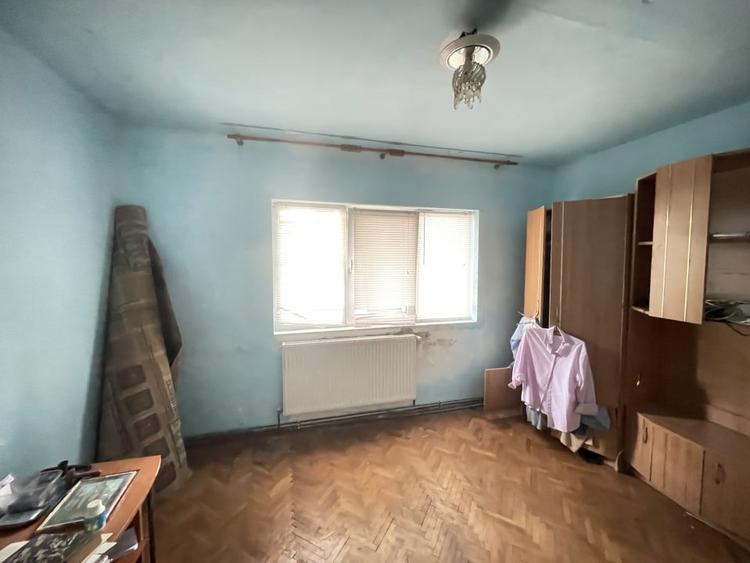 Apartament cu 3 camere si garaj, decomandat, parter - 6