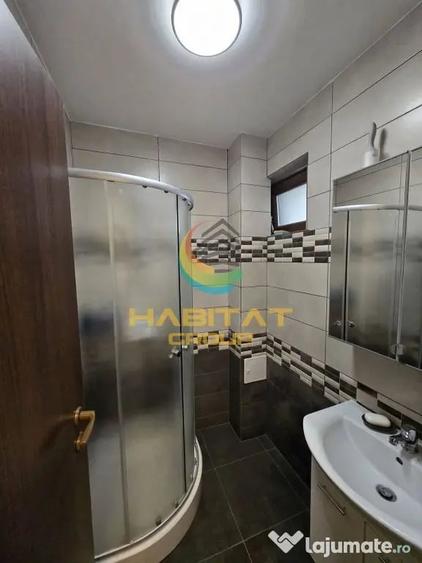 Casă cu 4 camere cu Teren 100 Mp în Central