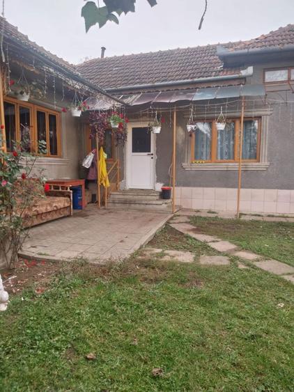 Casa de vanzare + anexe - 3