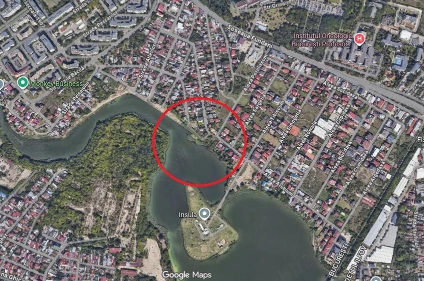 Particular vand teren unic cu casa pe malul lacului - 1