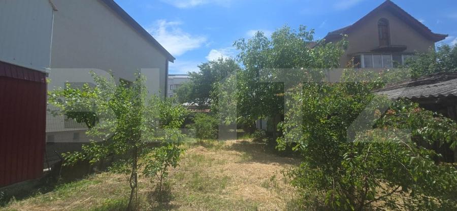Proprietate semi-centrala, teren 447 mp, Constructie demolabila - 1