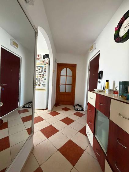 Apartament cu doua camere decomandat , mobilat si utilat - 4