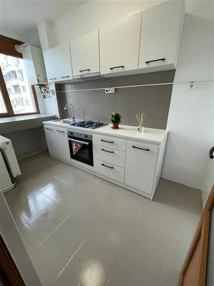 apartament 3 camere Piata Muncii, la 1 minut de gura de metrou, 90mp utili ,etaj - 15