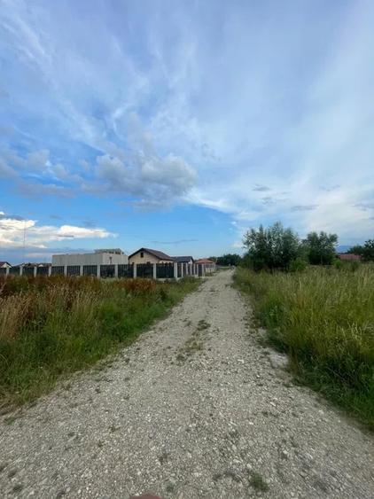 Teren Intravilan 525 mp Stupini - 1