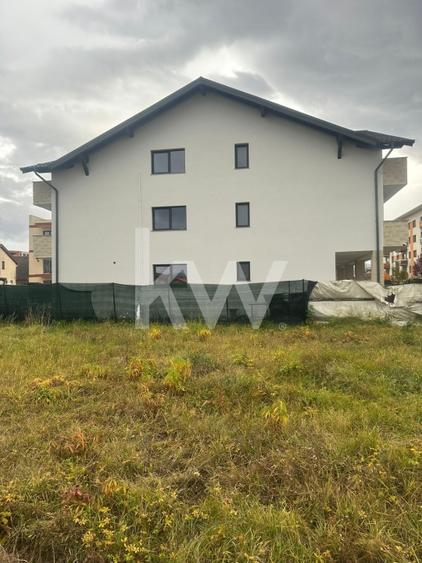 Apartament 3 camere- zona Tractorul Str. Bacovia - 4